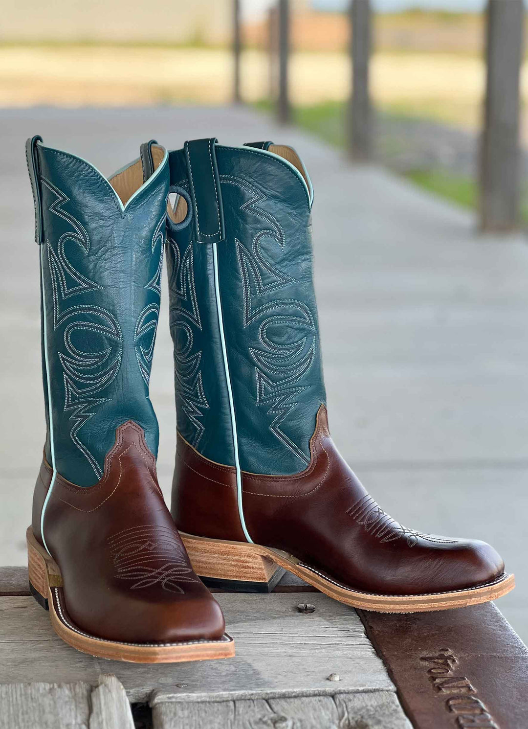 Main View Olathe Boot Co. | Chocolate Horsebutt Boot