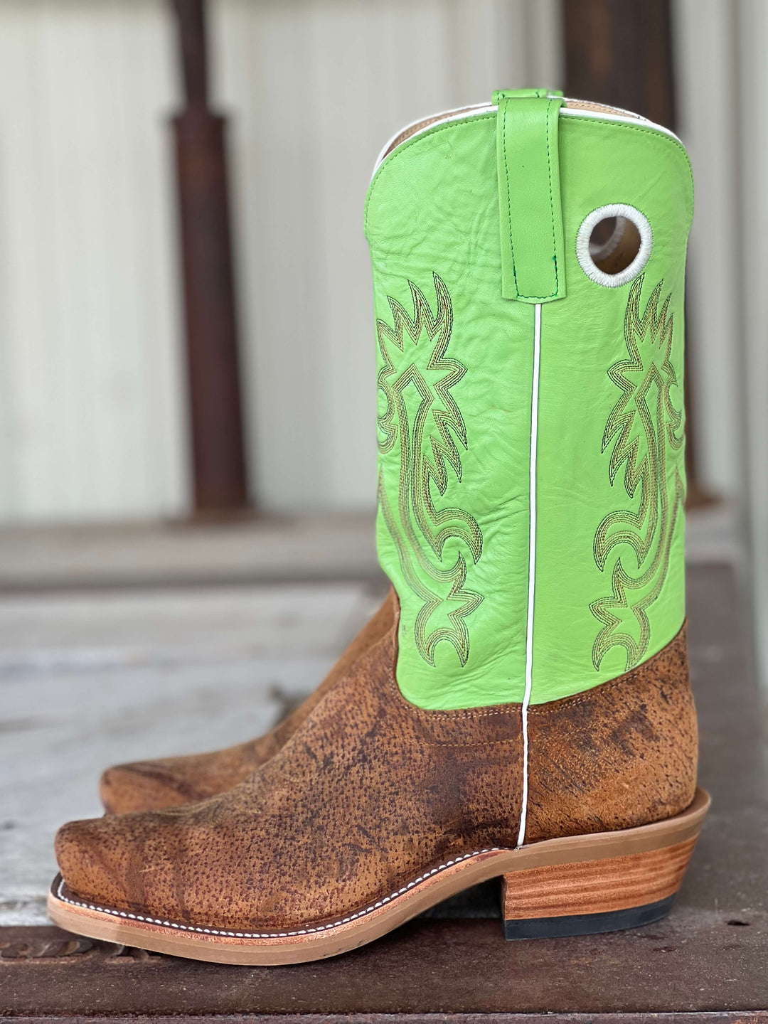 Olathe Boot Co. | Tag Boar Pomme Kidskin Boot | Side View