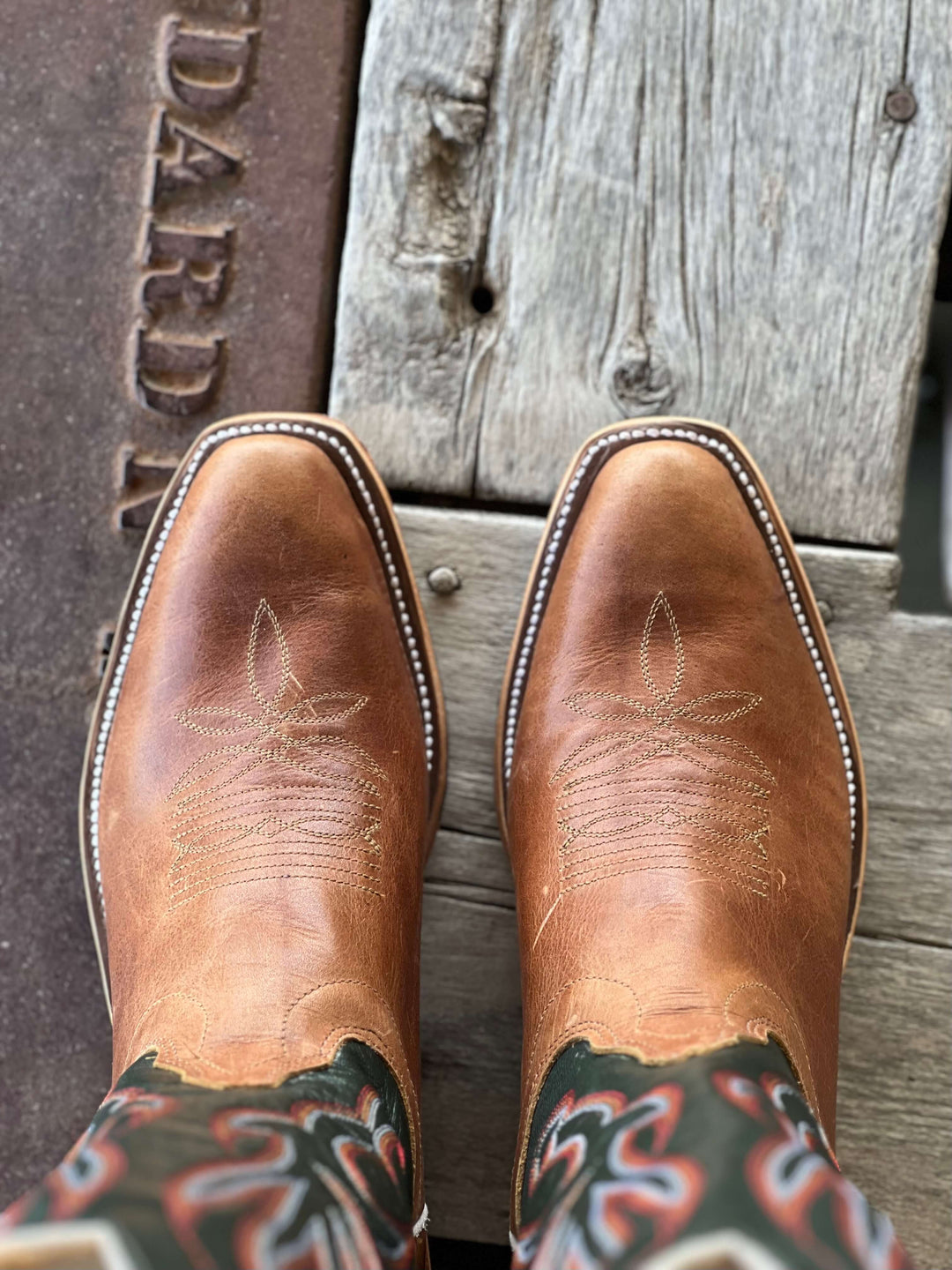 Olathe Boot Co.  | Sunflower Galega KS Toe Boot | Toe View