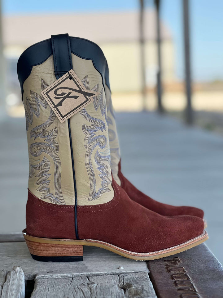 Side View Fenoglio Boot Co. | Chili Boar Boot