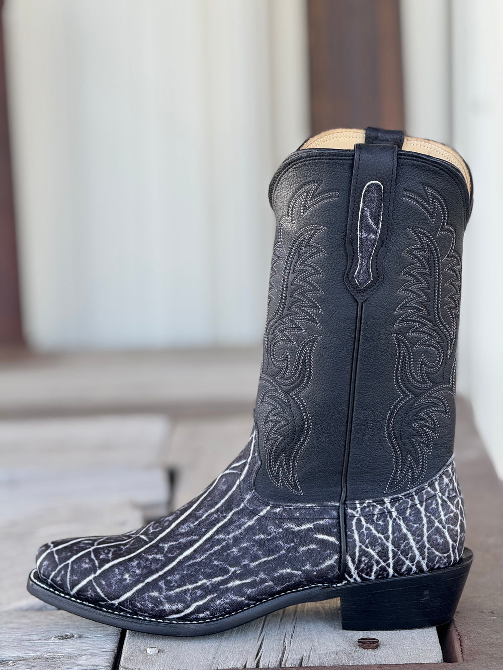 Fenoglio Boot Co. | Cookies N Cream Elephant Boot | Side View