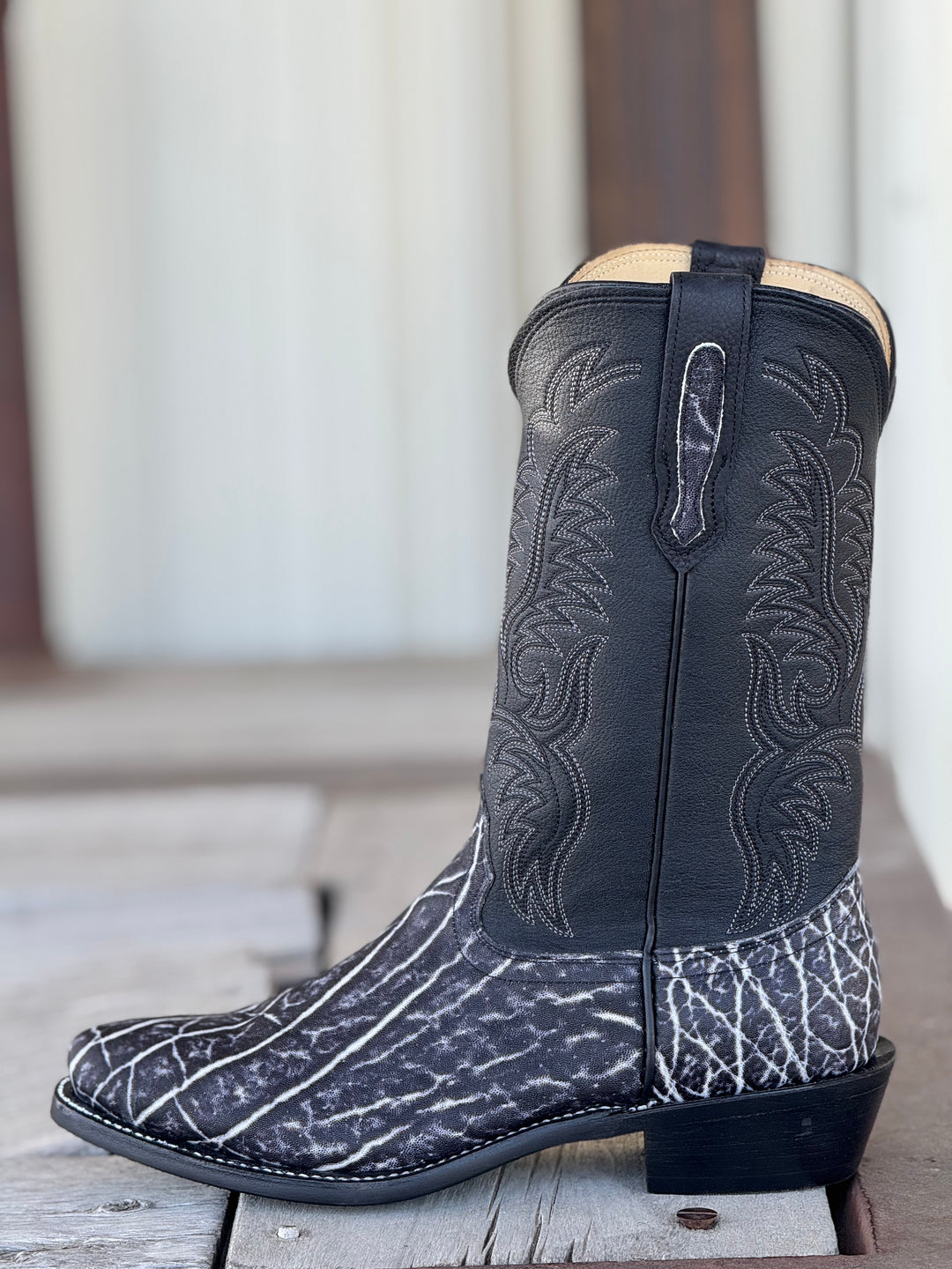 Fenoglio Boot Co. | Cookies N Cream Elephant Boot | Side View