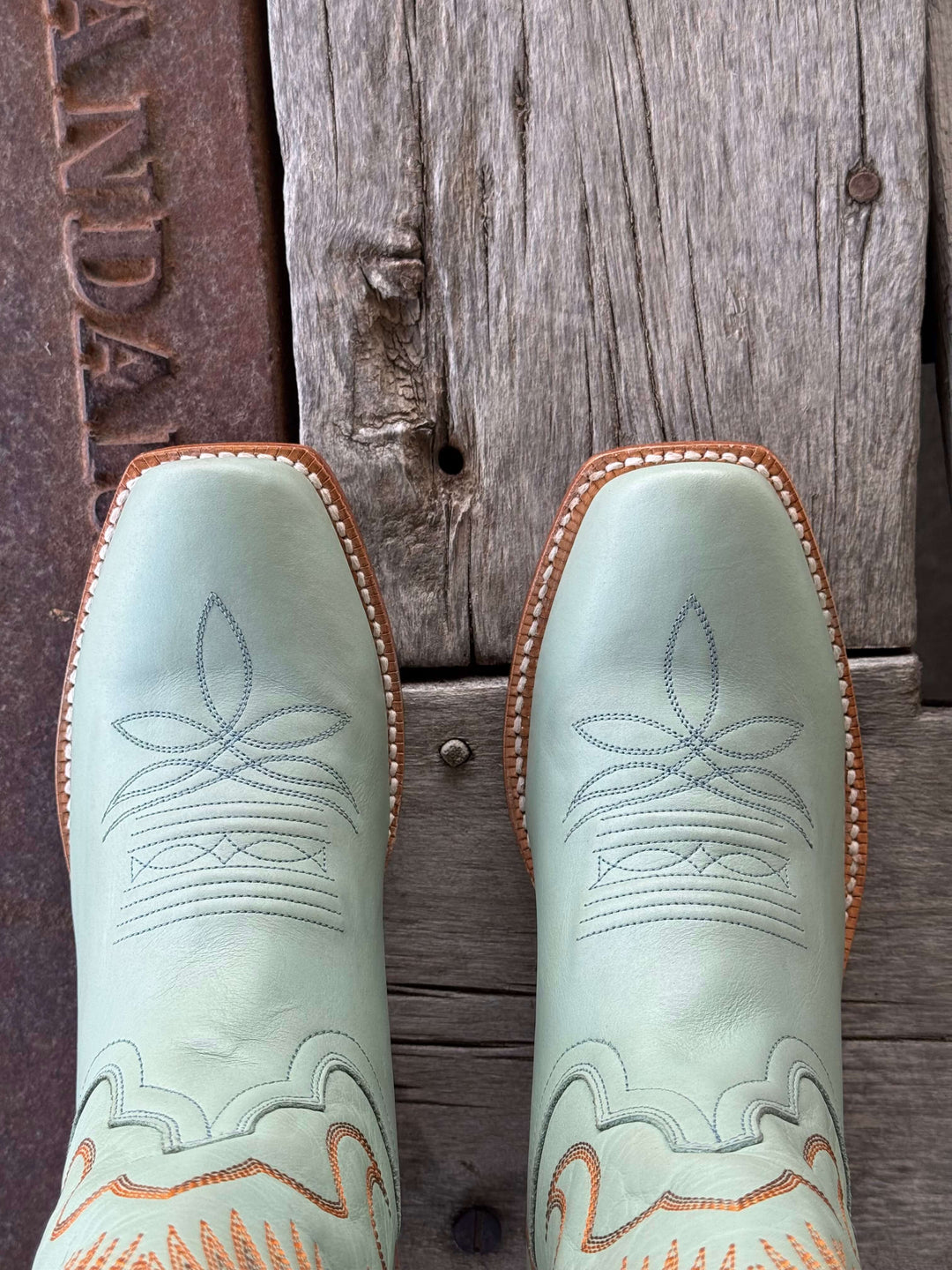 HYER Boot Co. | Leawood Robin's Egg Burnished Cowhide Boot | Toe View