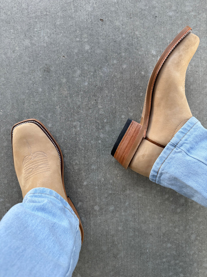 Anderson Bean | Teak Crazyhorse Cutter Toe Boot | Feet