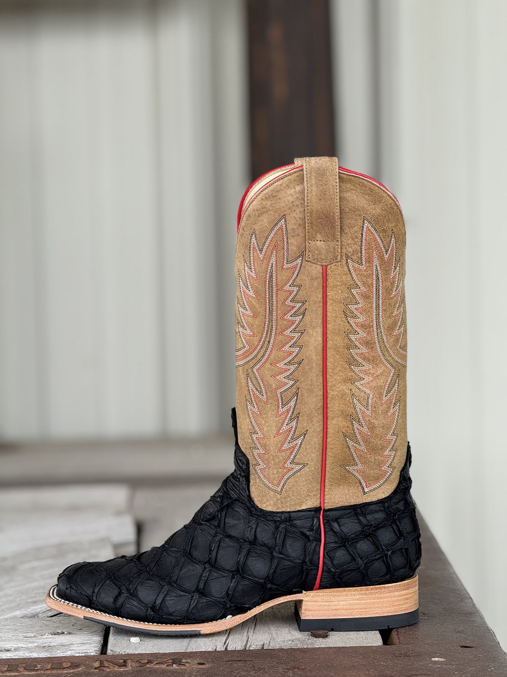 Horse Power Top Hand  | Black Matte Big Bass Boot | Side View