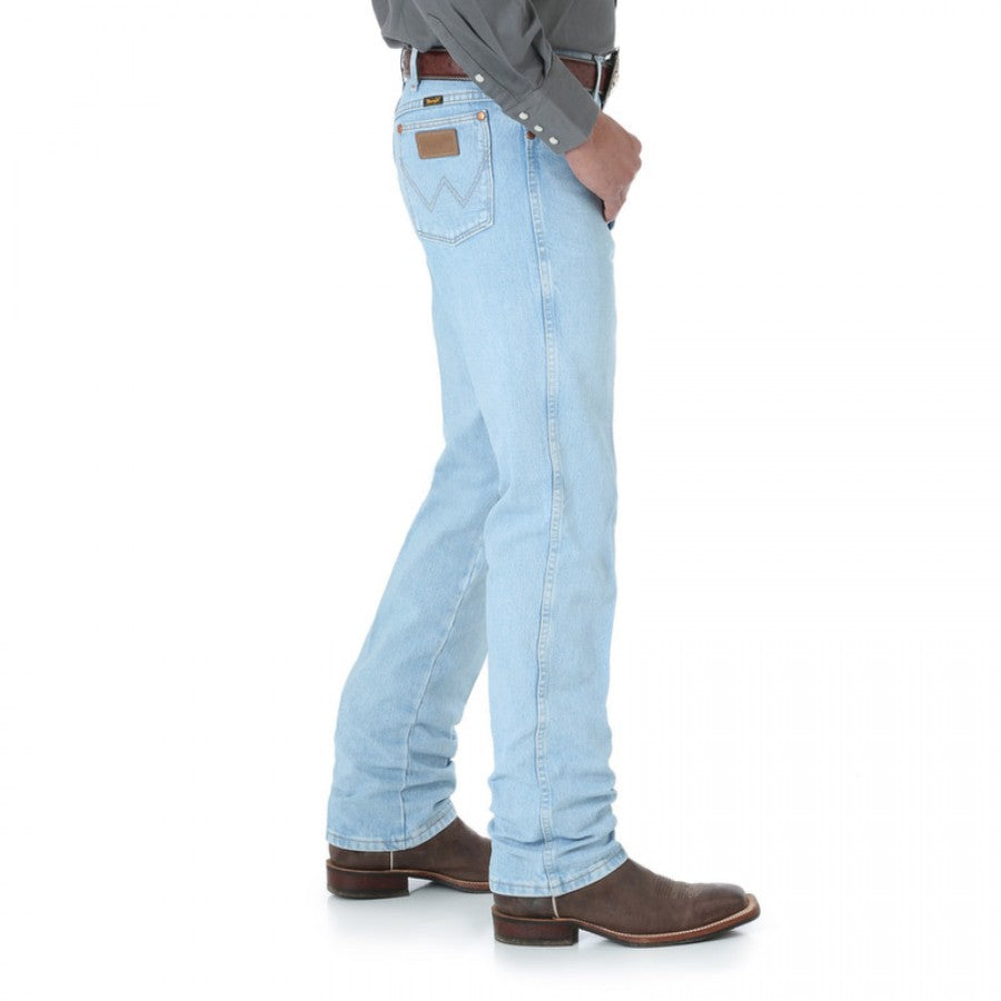 Side View Wrangler | Cowboy Cut® Slim Fit Bleach Jean