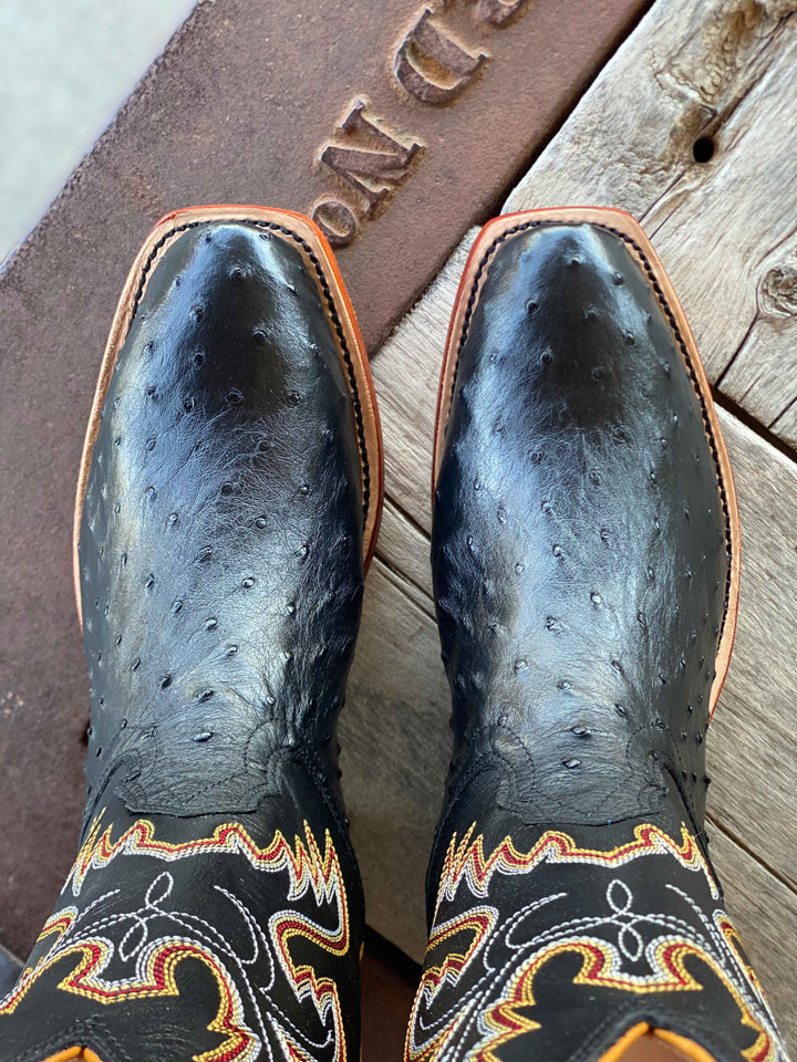Fenoglio Boot Co. | Black Full Quill Ostrich Toe View