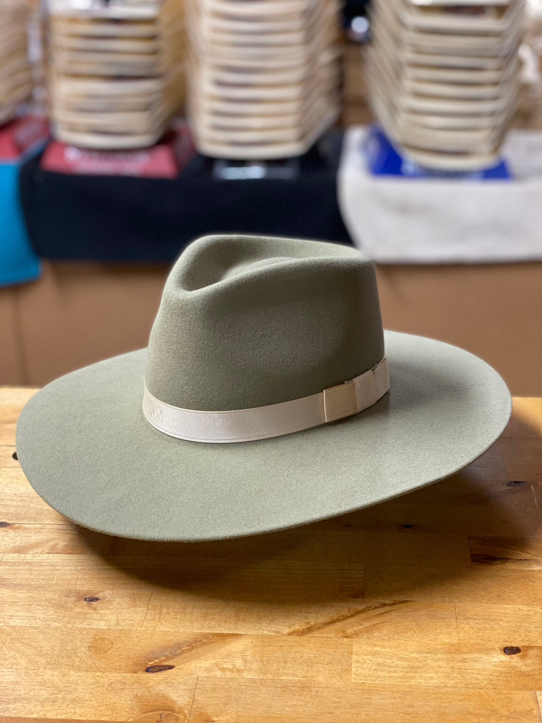 Twister | Mushroom Pinch Front Fashion Hat