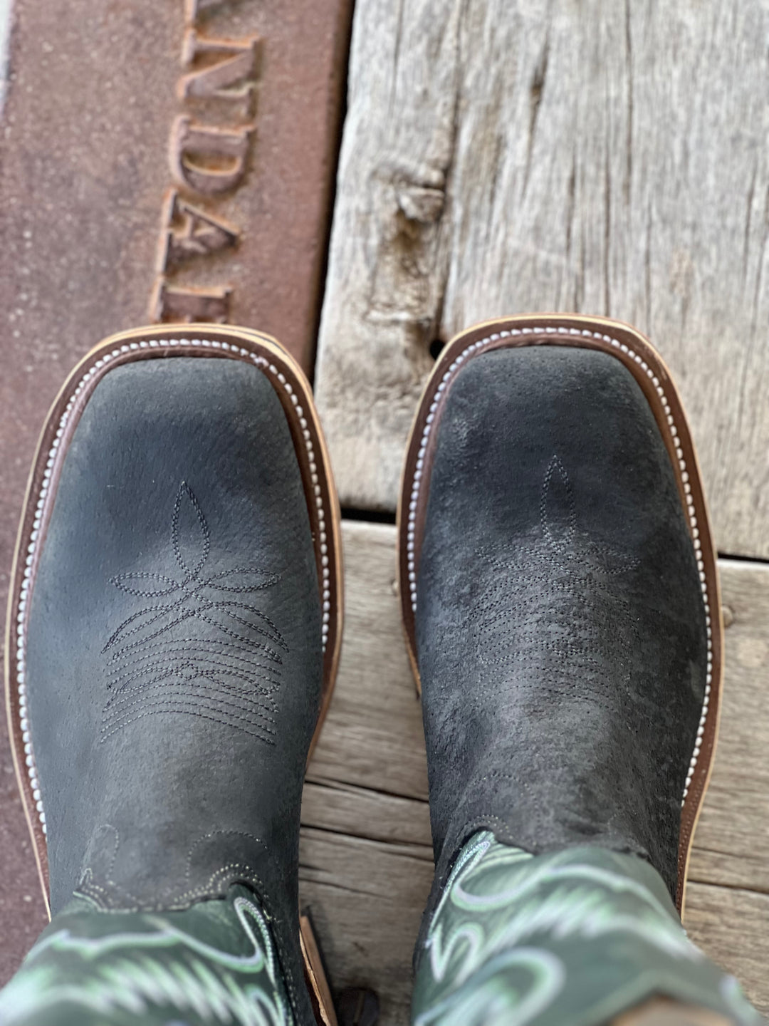 Toe View Olathe Boot Co. | Black Boar Boot