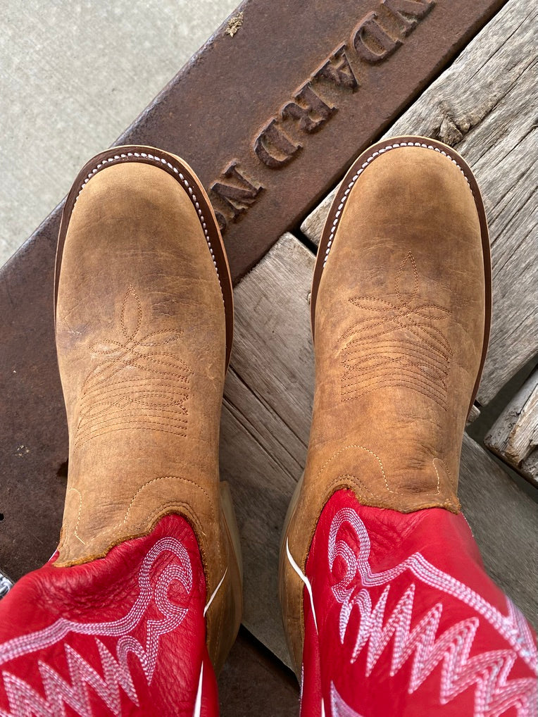 Olathe Boot Co. | Natural Brahma Bison Crepe Sole Boot | Toe View