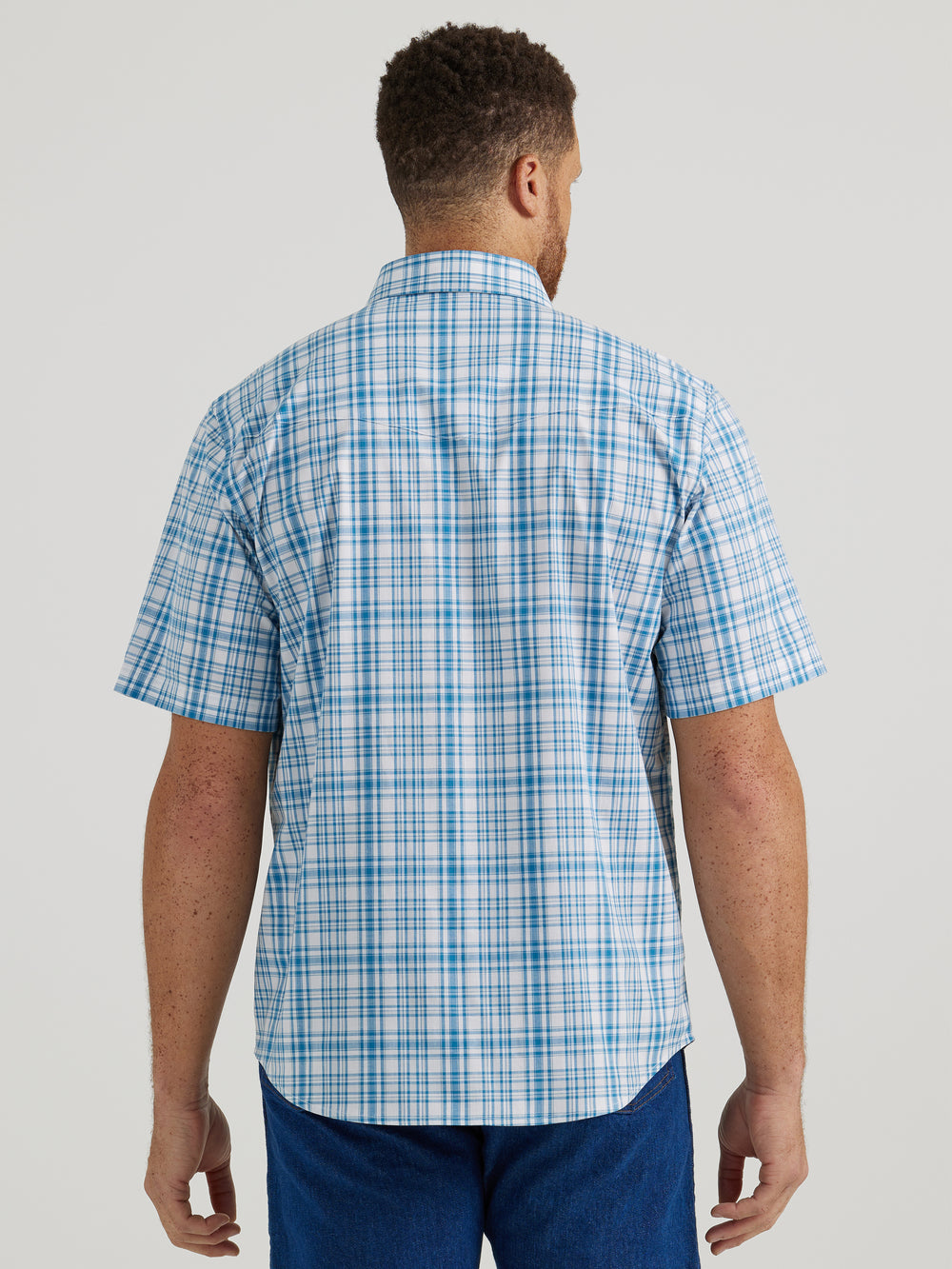 Back View Wrangler | Wrinkle Resist Blue/White Plaid SS Shirt