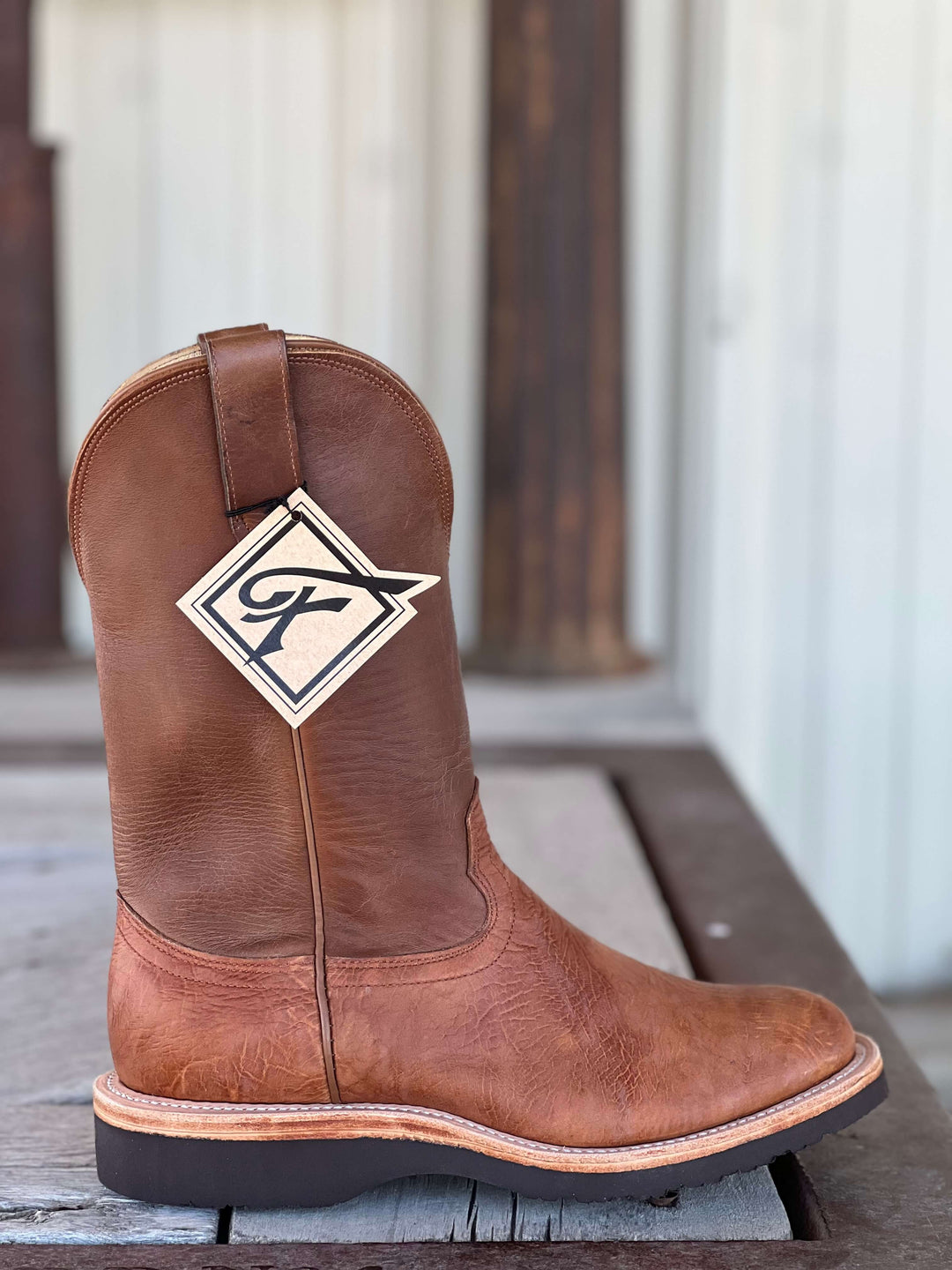 Fenoglio Boot Co. | Habanna Taurus Shoulder Boot | Side View