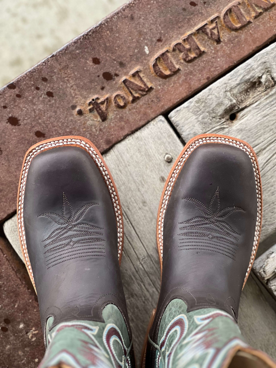 HYER Boot Co. | Codell Mule Cowhide Boot | Toe View