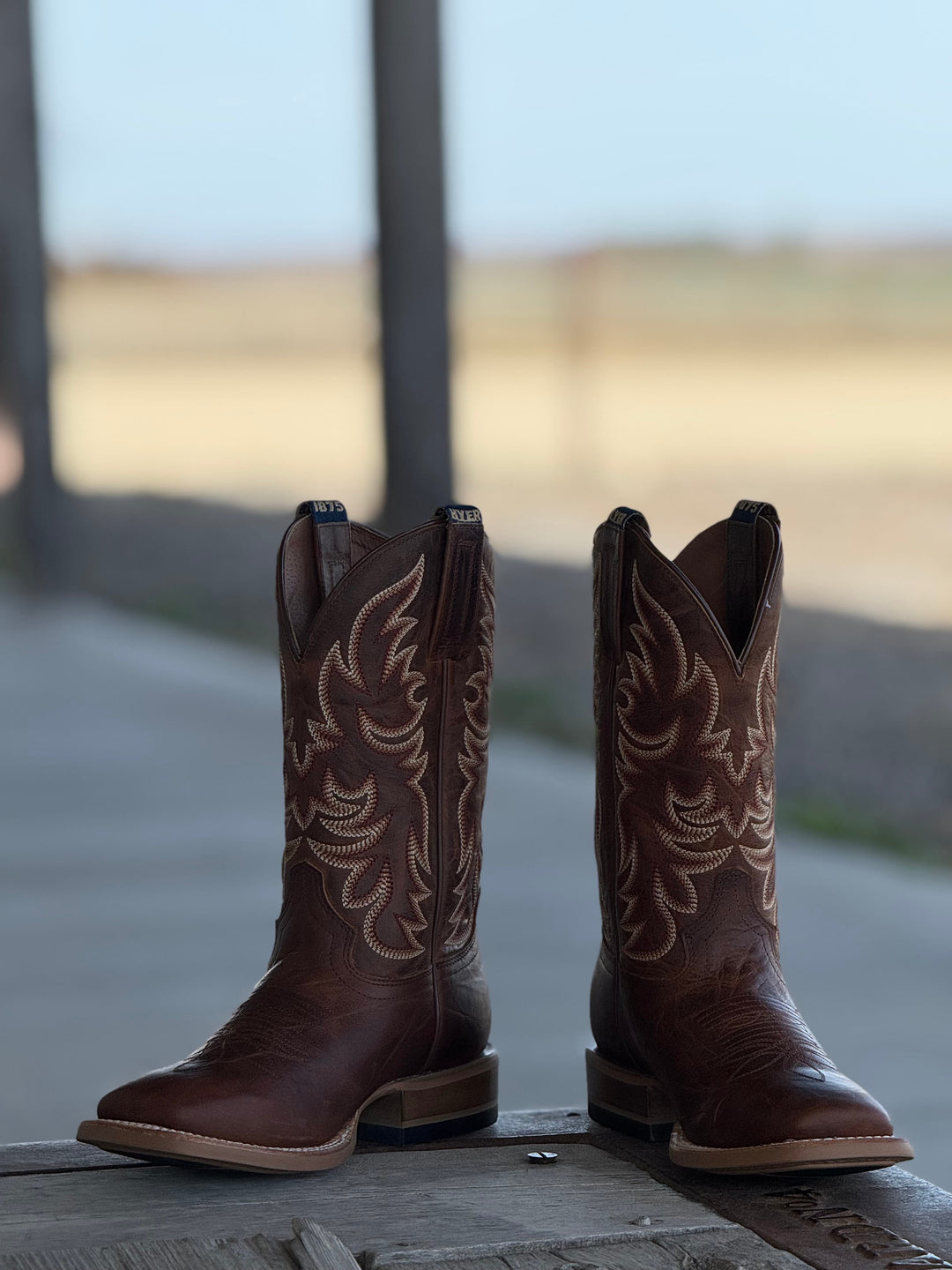 HYER Boot Co. | Topeka Saddle Tan Crunch Cowhide Boot