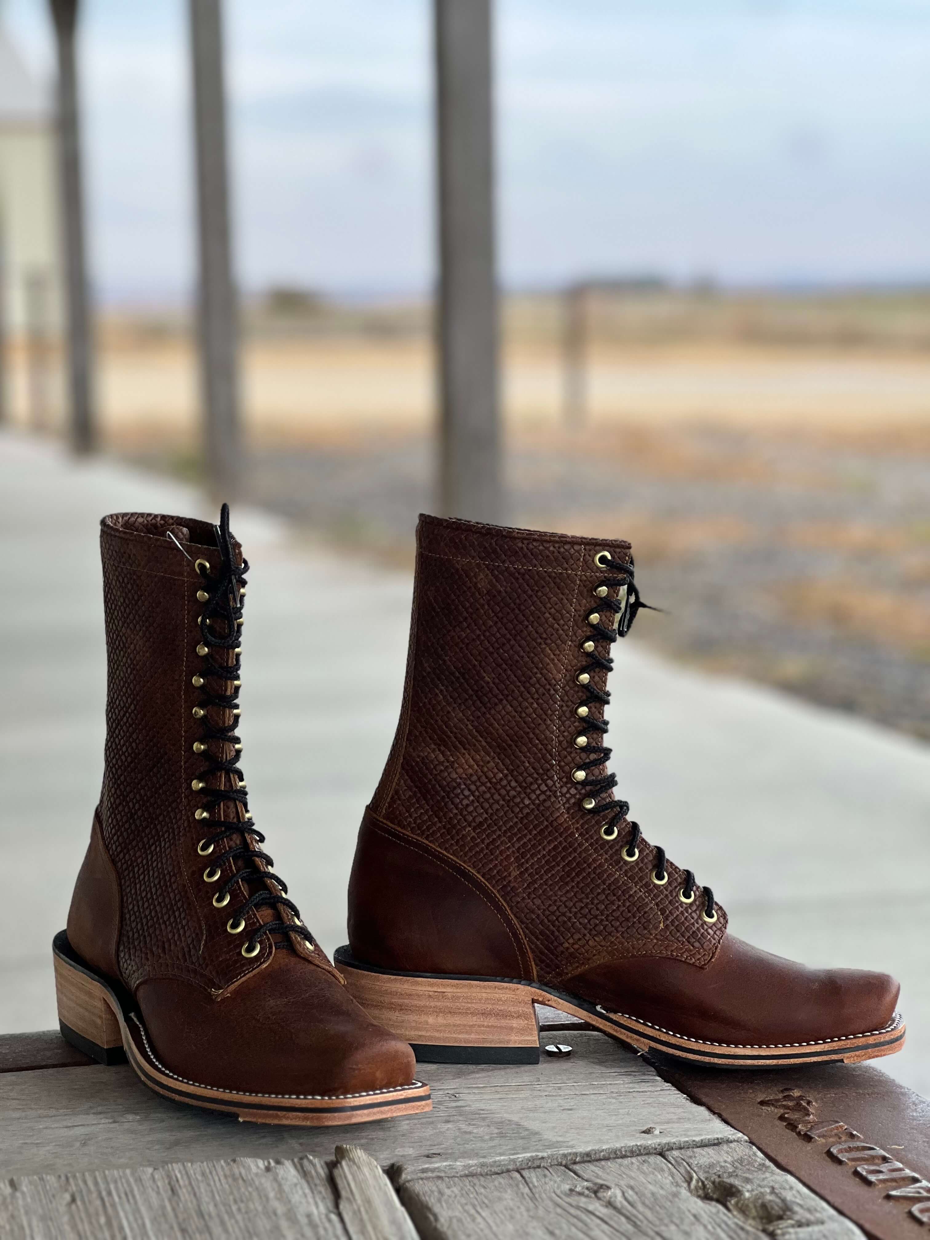 美品　olathaウエスタンブーツ　サイズ10.5D ガラガラヘビ USA製 Tony Lama トニーラマ ウエスタンブーツ 黒 8EE 幅広26cm