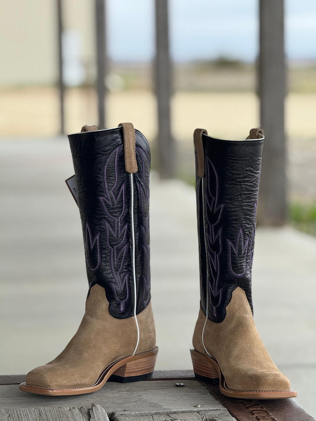 Olathe Boot Co. | Teak Crazyhorse Roughout/Black Kidskin Boot