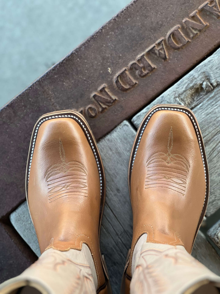 Anderson Bean | Golden Tan Pull-Up Buffalo Tall Top Boot | Toe View 