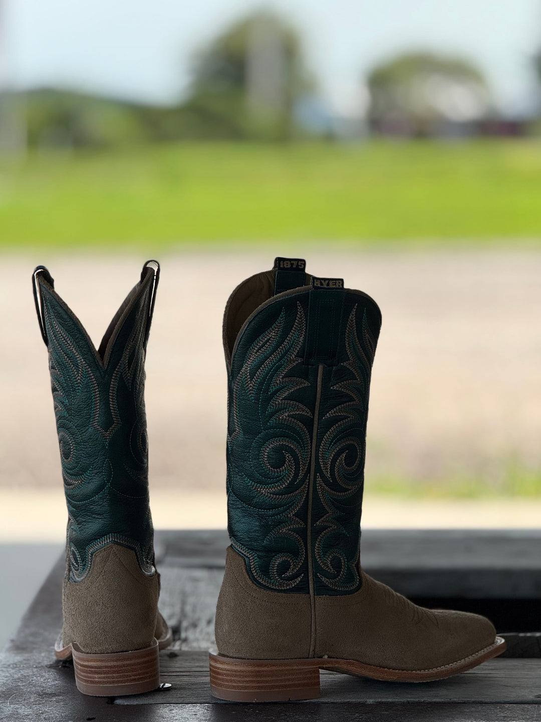 HYER Boot Co. | Salina Sand Roughout Boot | Back View