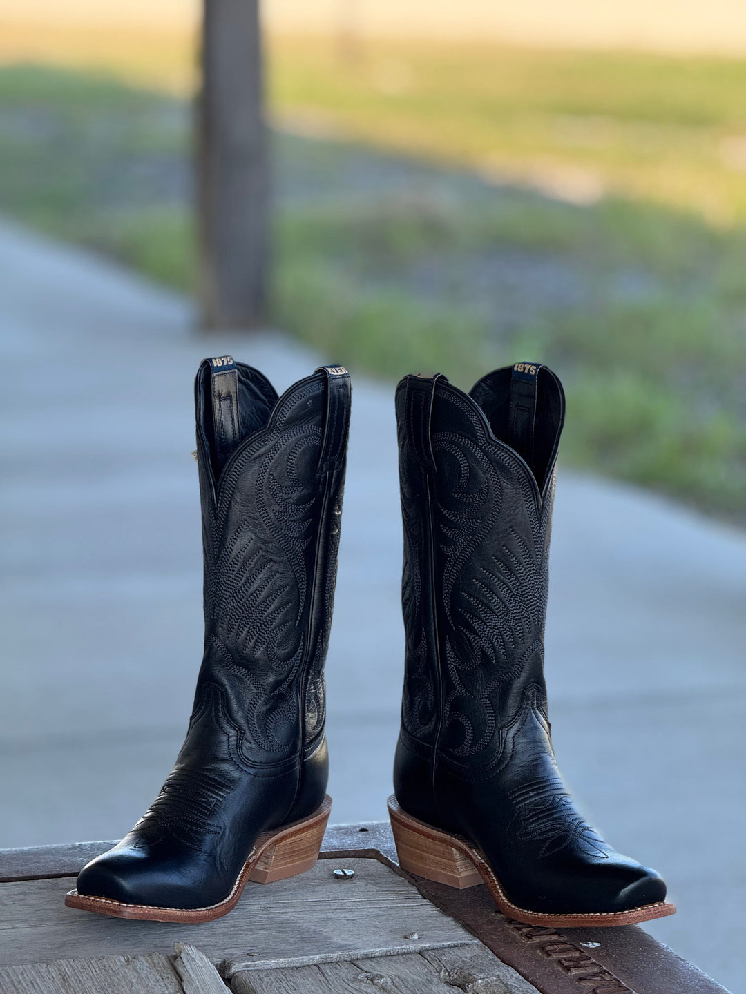 HYER Boot Co. | Leawood Black Top-Shelf Cowhide Boot
