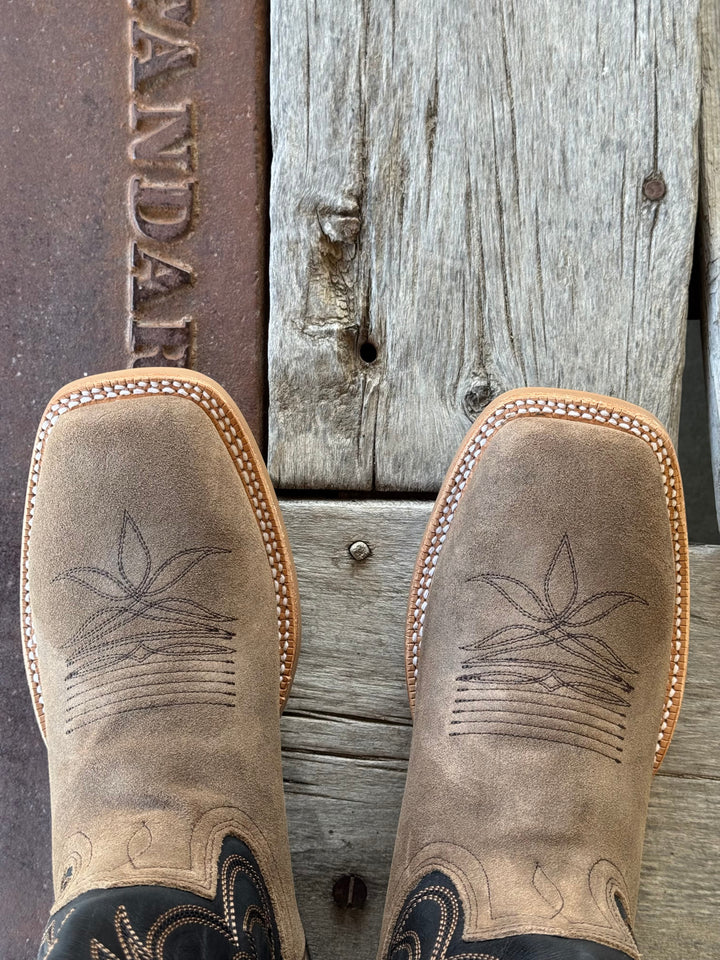 HYER Boot Co. | Axtell Taupe Suede Boot | Toe View