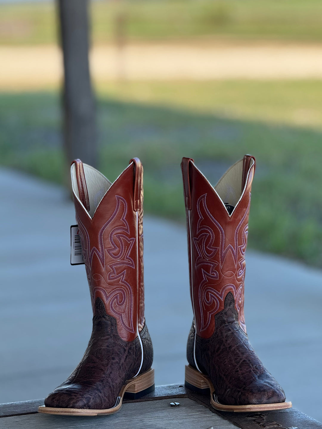 Horse Power Top Hand | Nicotine Vintage Elephant Boot