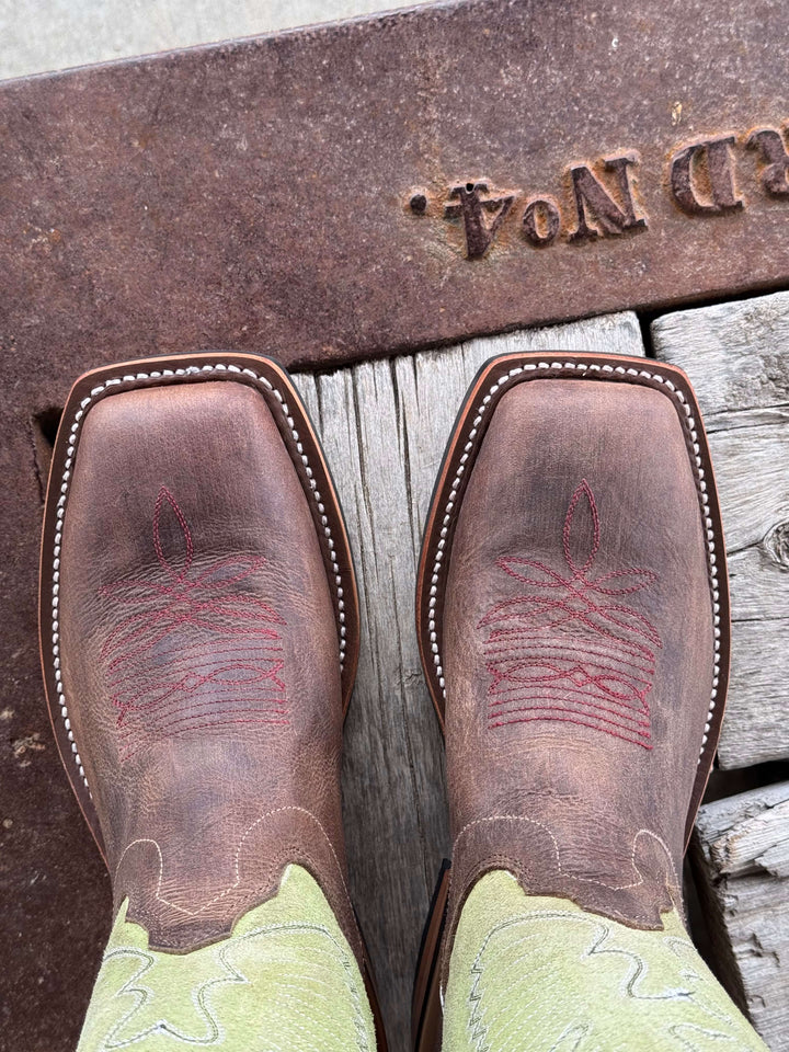 Olathe Boot Co. | Sand Angry Elk Lime Sinsation Boot | Toe View