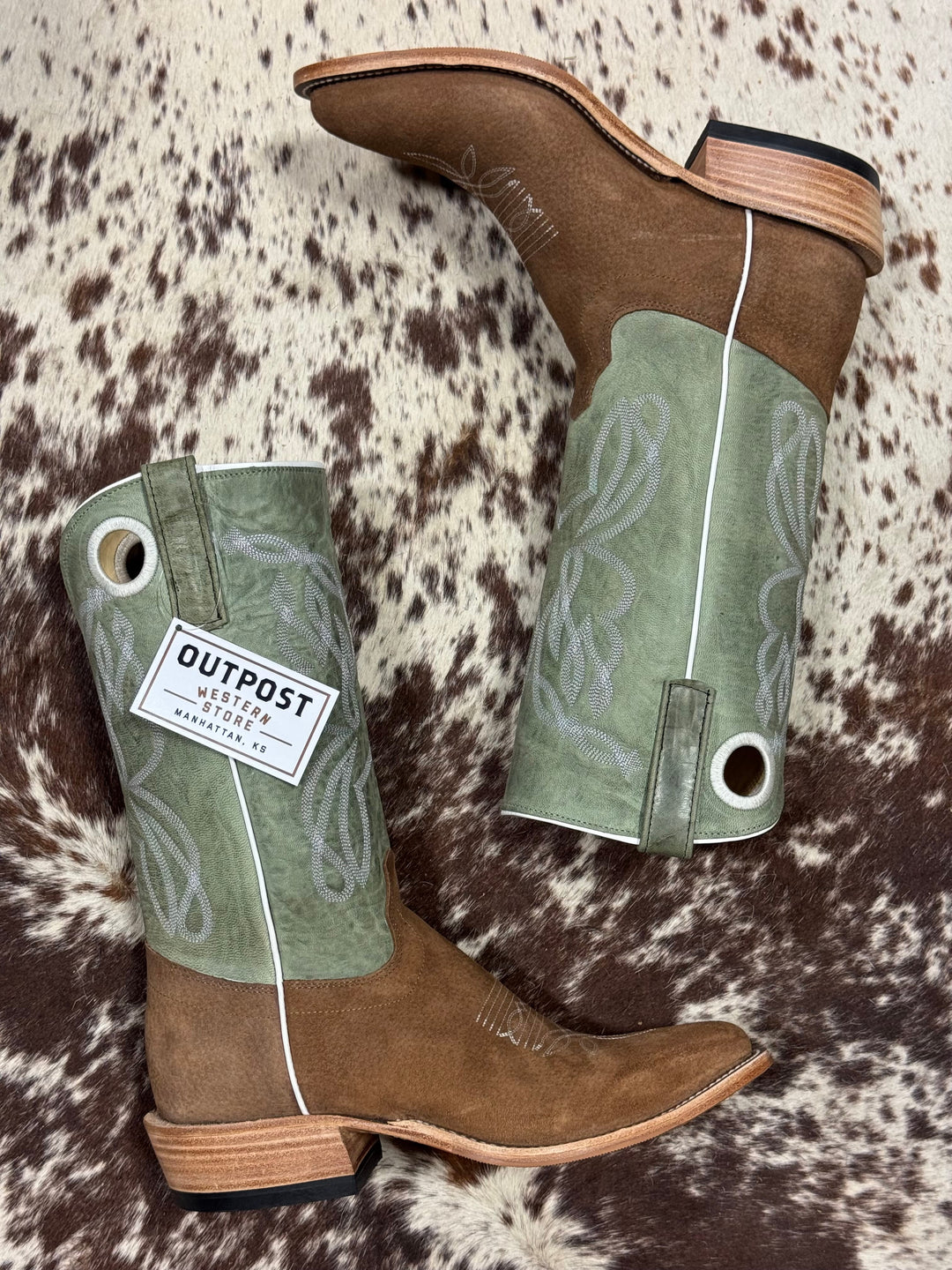Olathe Boot Co. | Dune Roughout J Toe Boot