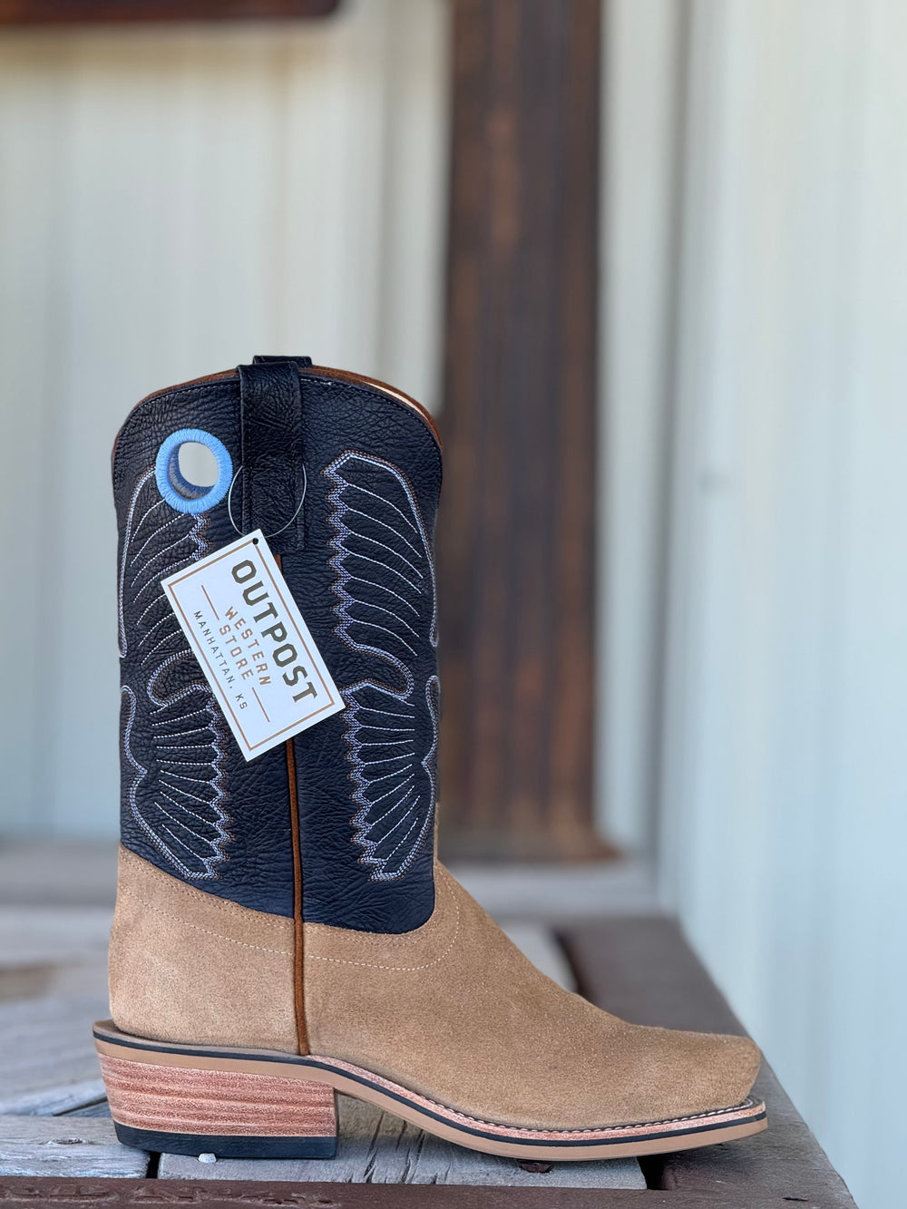 Olathe Boot Co. | Tan Newman O Toe Boot | Side View