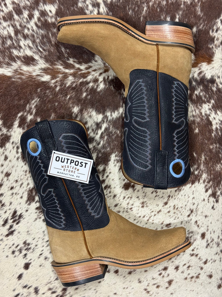 Olathe Boot Co. | Tan Newman O Toe Boot