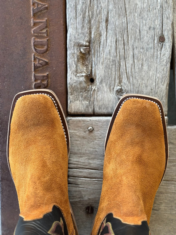 Olathe Boot Co. | Rust Crazyhorse Roughout/Black Glove Boot | Toe View