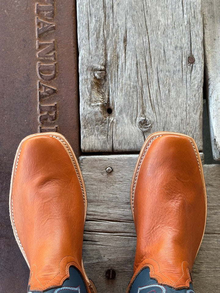 Fenoglio Boot Co. | Russett Boomer Boot | Toe View