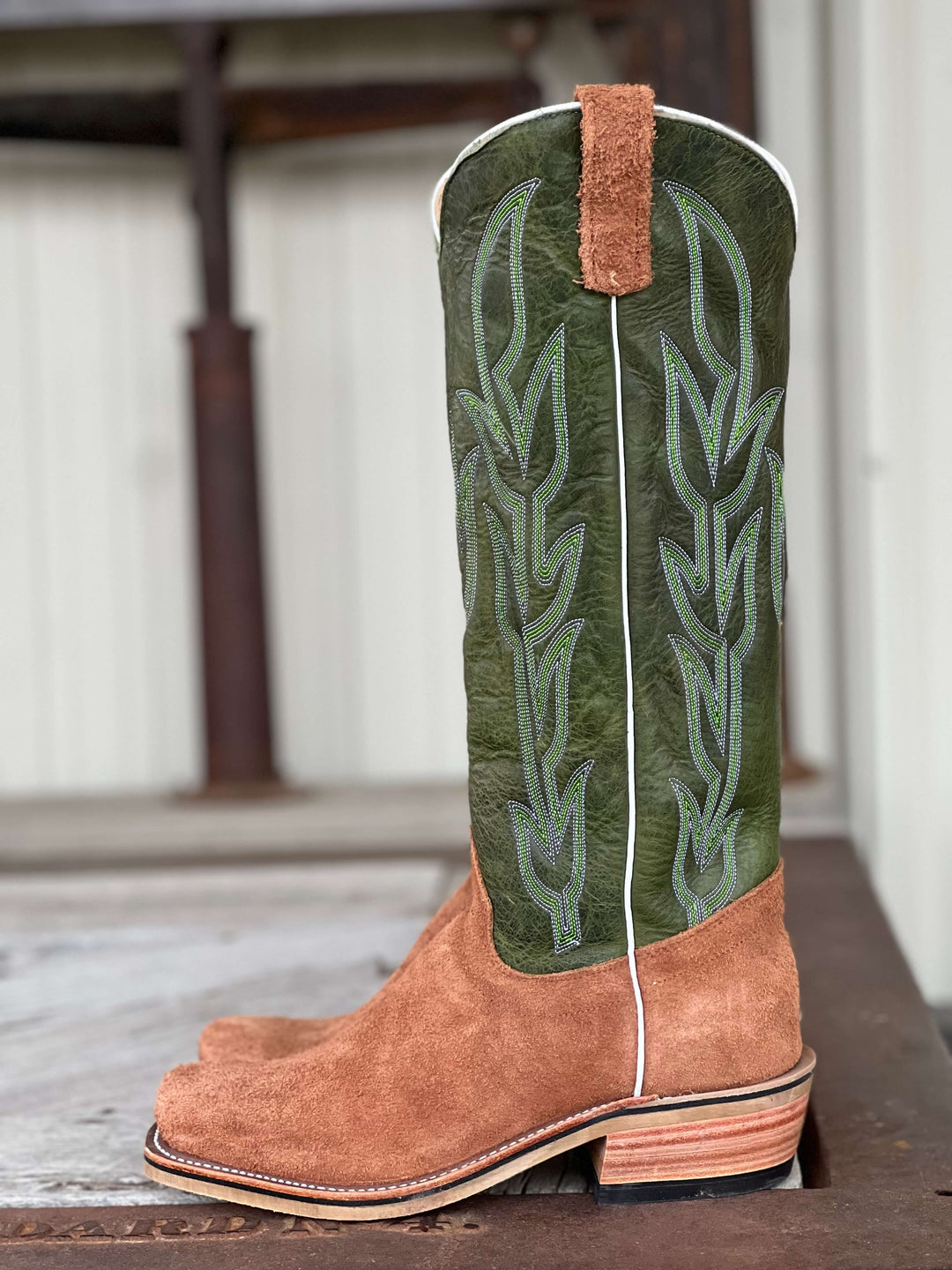 Side View Olathe Boot Co. | Brown Mule Roughout/Jade Navajo Boot