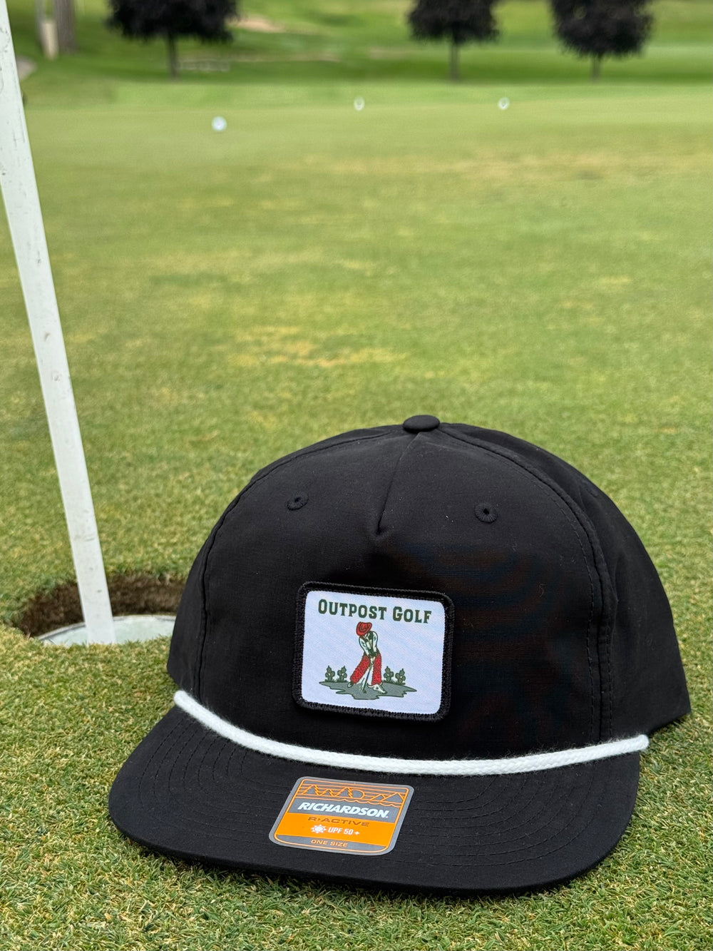 Outpost Golf Richardson 256 Rope Cap | Black