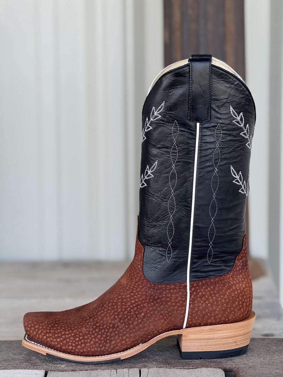 Horse Power Top Hand  | Peanut Carpincho Boot | Side View