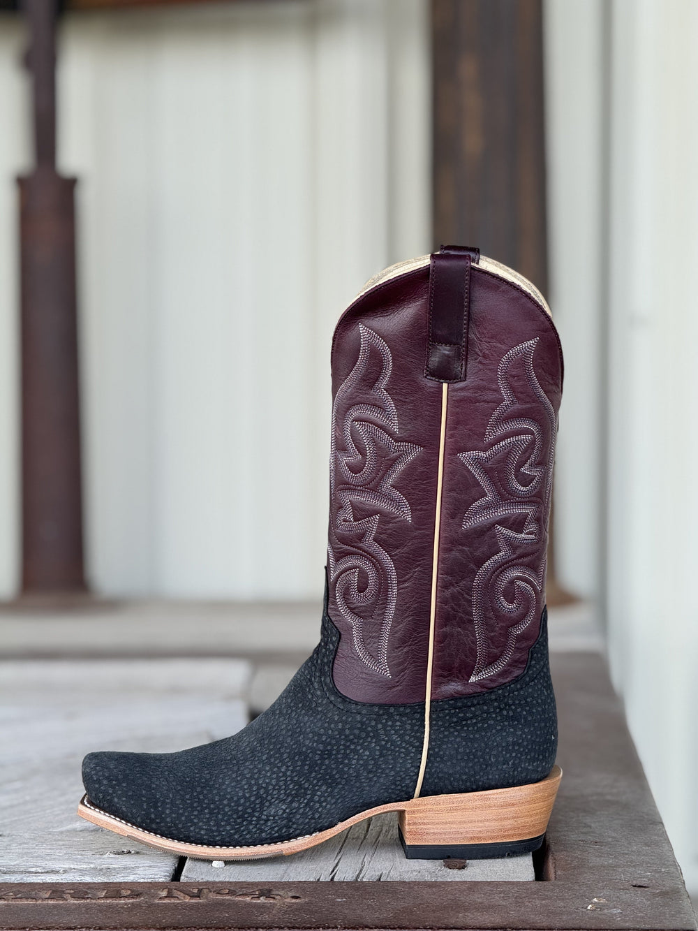 Horse Power Top Hand  | Grey Carpincho Boot | Side View