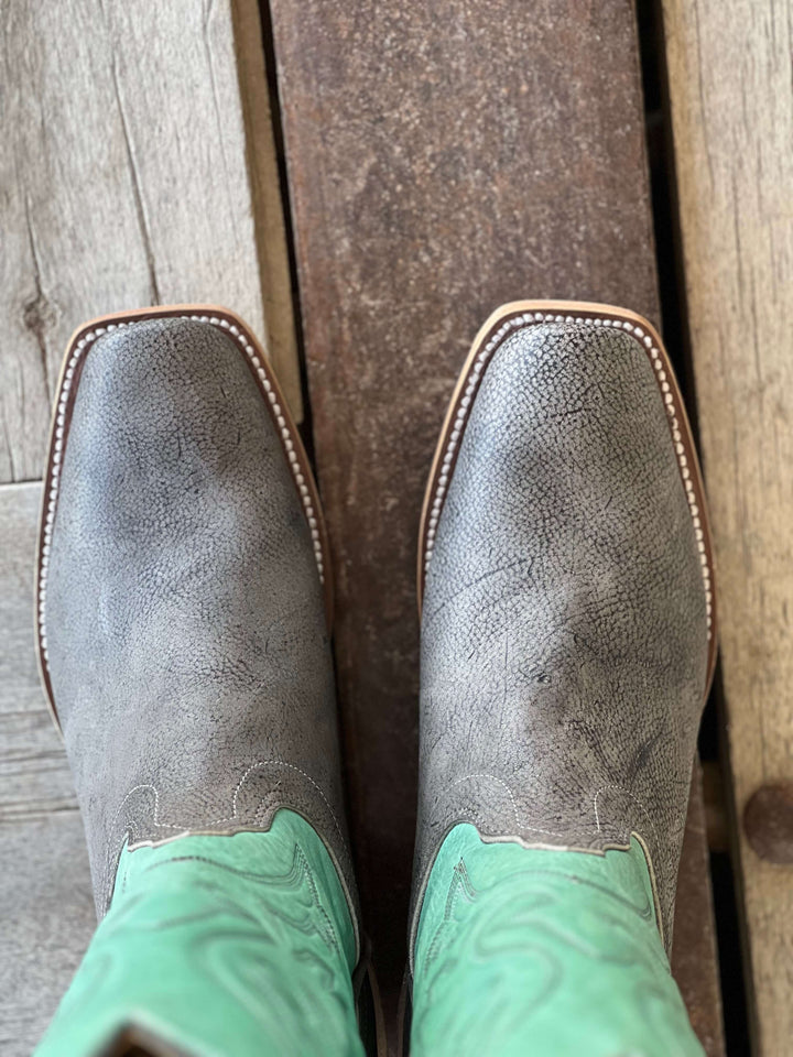 Olathe Boot Co.  | Slate Safari Giraffe Boot toe view