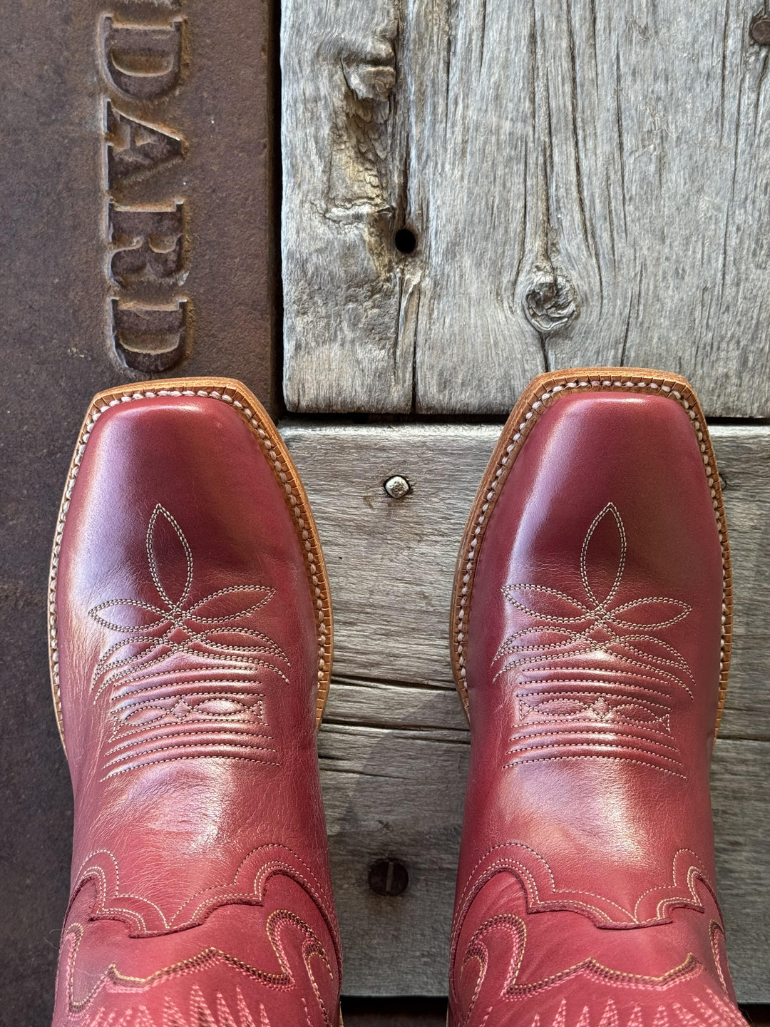 HYER Boot Co. | Leawood Red Cowhide Boot | Toe View