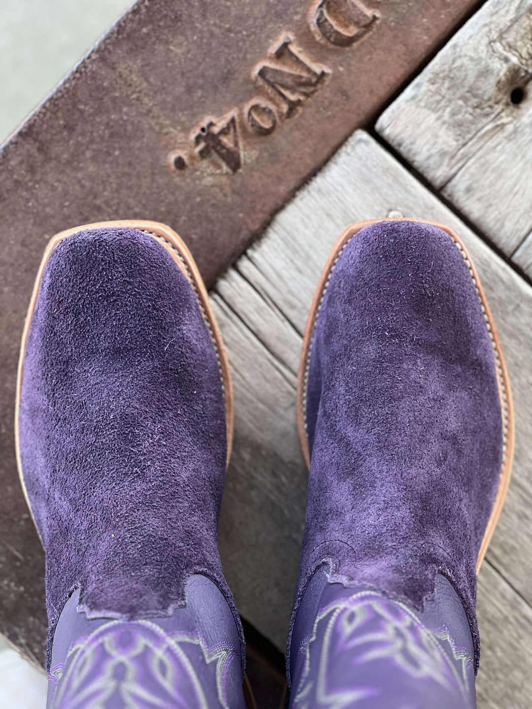 Fenoglio Boot Co. | Grape Motochap Roughout 0 Toe Boot | Toe View