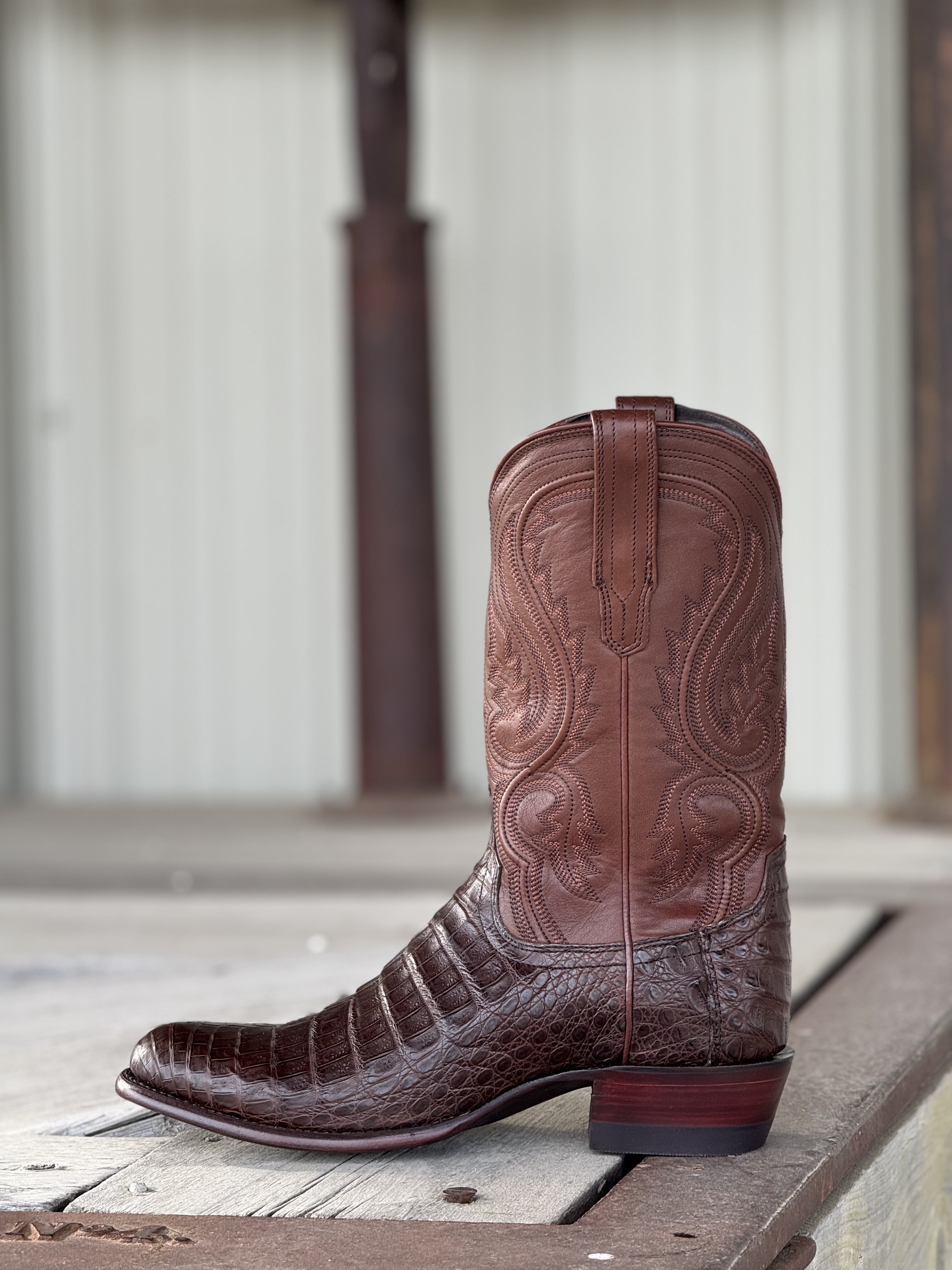 パラスパレス　インディゴガウチョ Tecovas | The Dillon II Caiman Oak Boot – Outpost Western Store