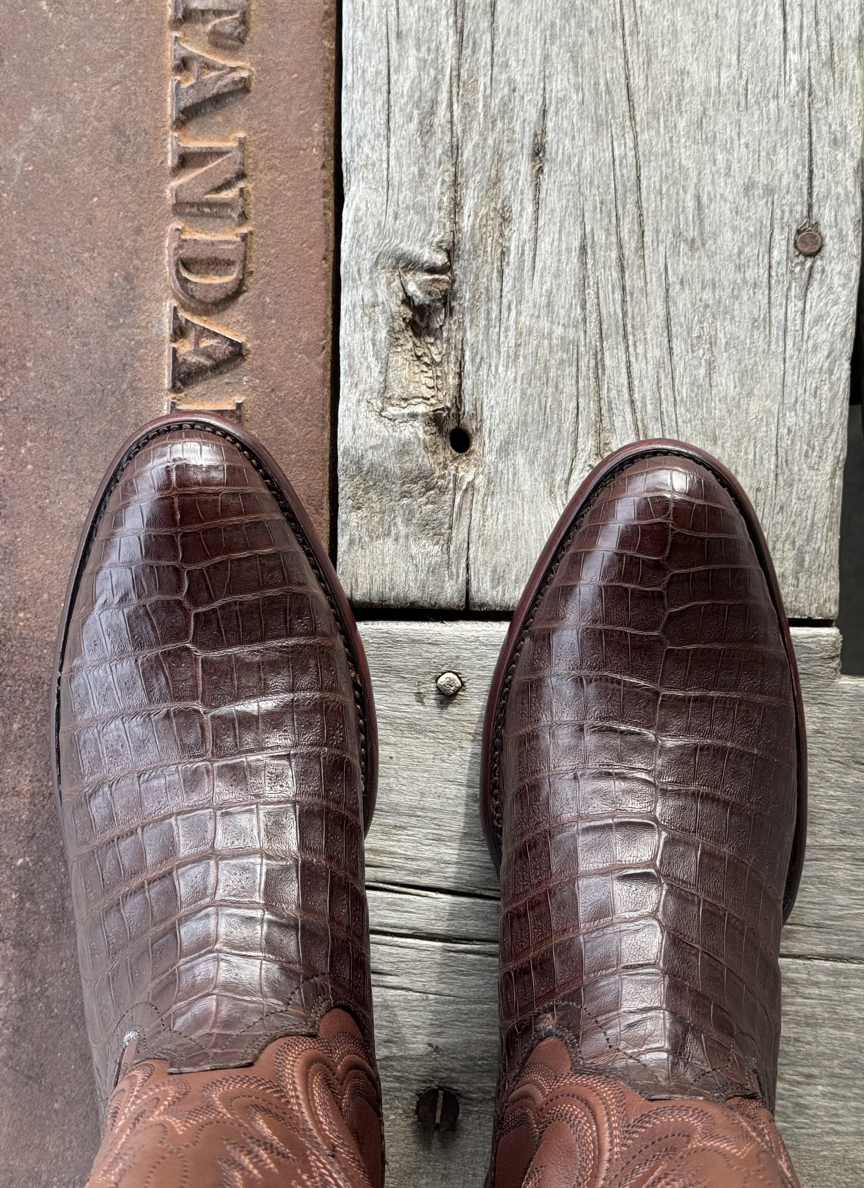 パラスパレス　インディゴガウチョ Tecovas | The Dillon II Caiman Oak Boot – Outpost Western Store