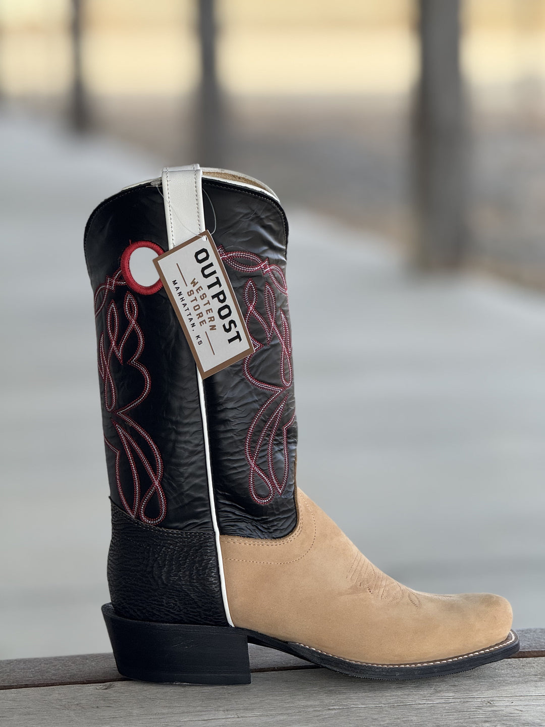 Olathe Boot Co. | Teak Crazyhorse/Black Glove Boot | Side View