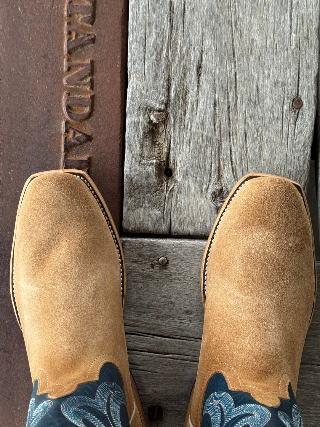 Horse Power Top Hand | Tan Crazy Rough Out Boot | Toe View