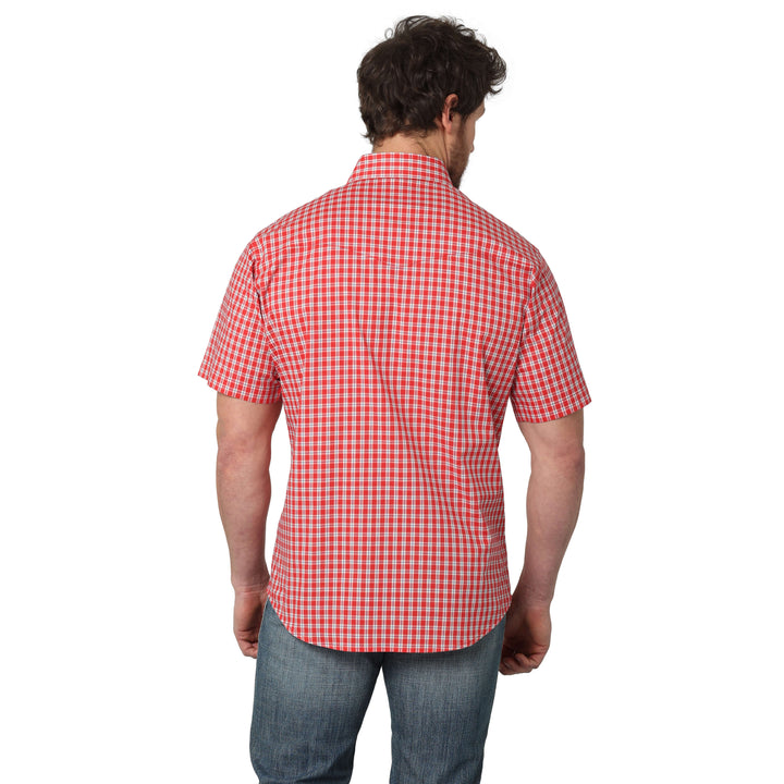 Wrangler | Wrinkle Resist Red Plaid SS Snap Shirt