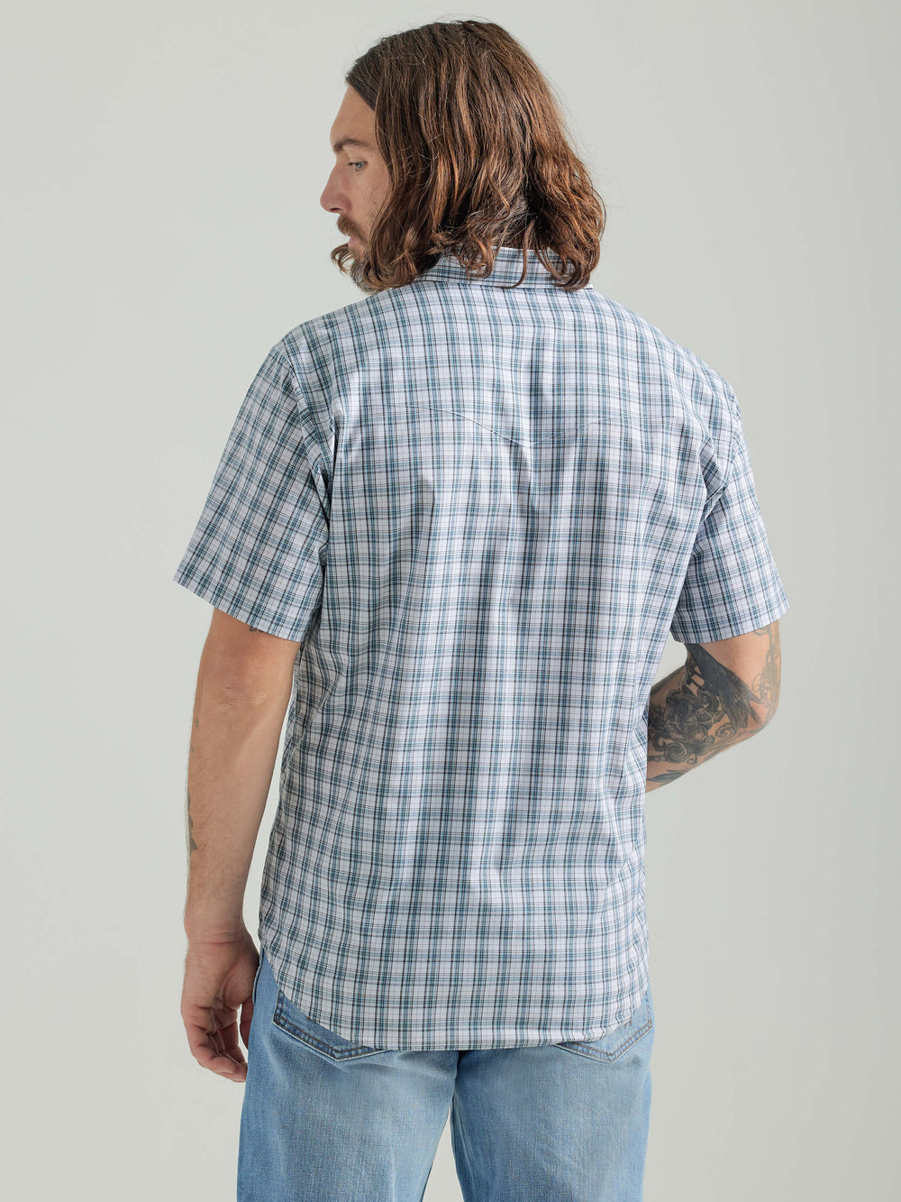 Back view Wrangler | Wrinkle Resist Grey Plaid SS Shirt