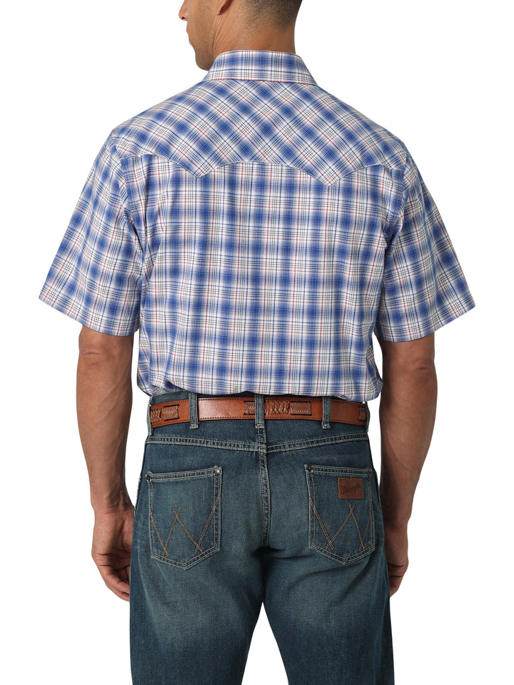 close back view of blue plaid retro wrangler shirt