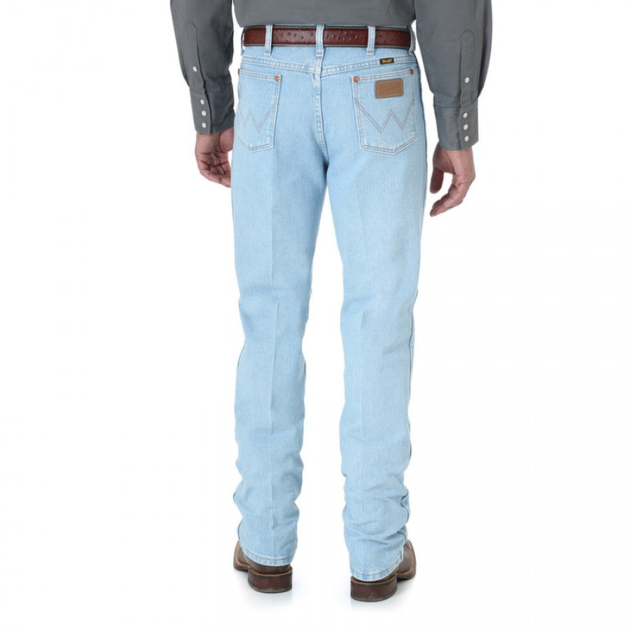 Rear View Wrangler | Cowboy Cut® Slim Fit Bleach Jean