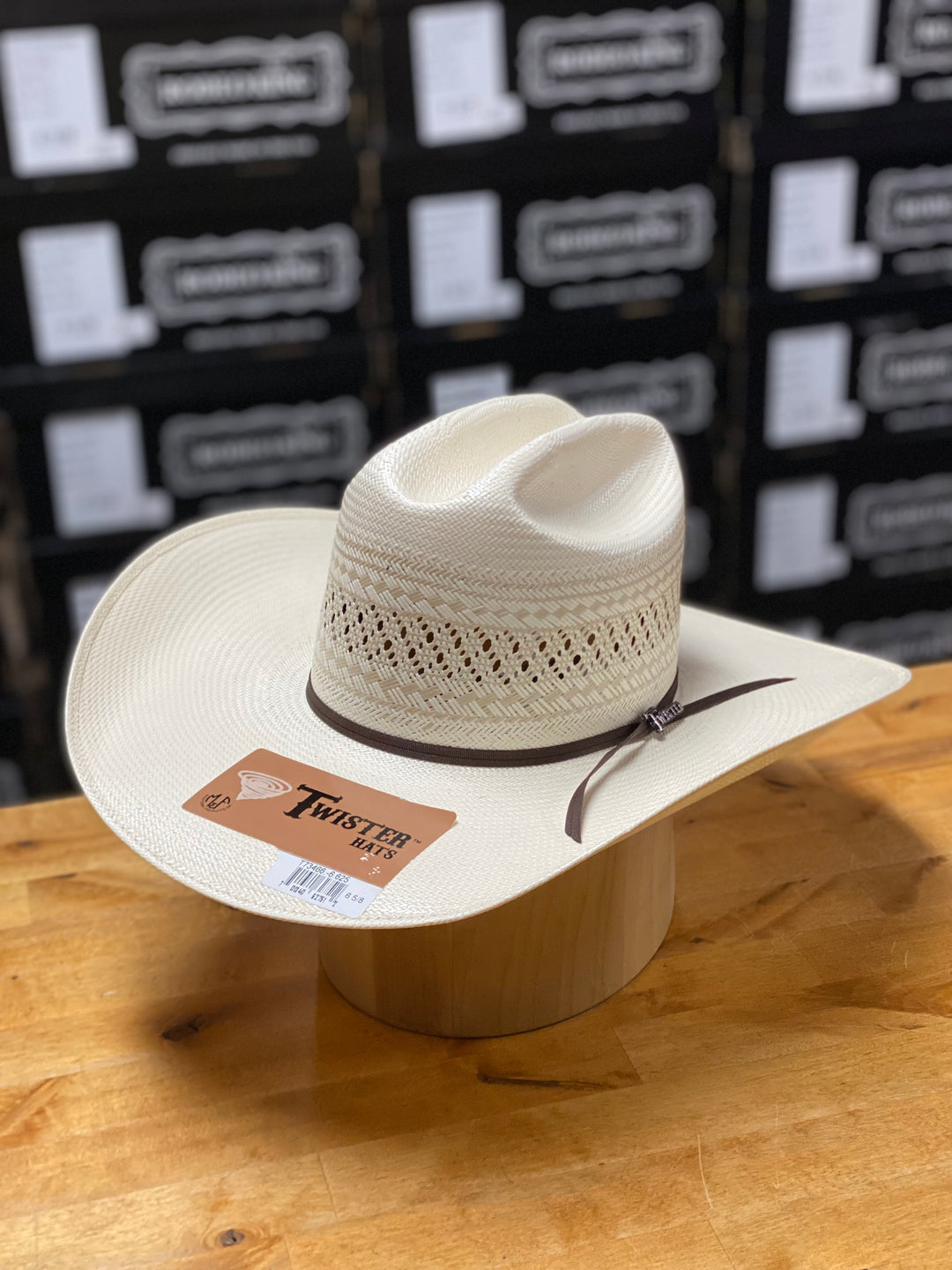 Twister | 20X Cattlemans Crown 4 1/4 2-Tone Straw Hat – Outpost Western  Store