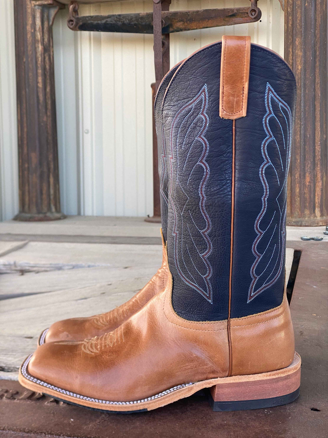 Side View Anderson Bean |  Sunflower Galega Boot