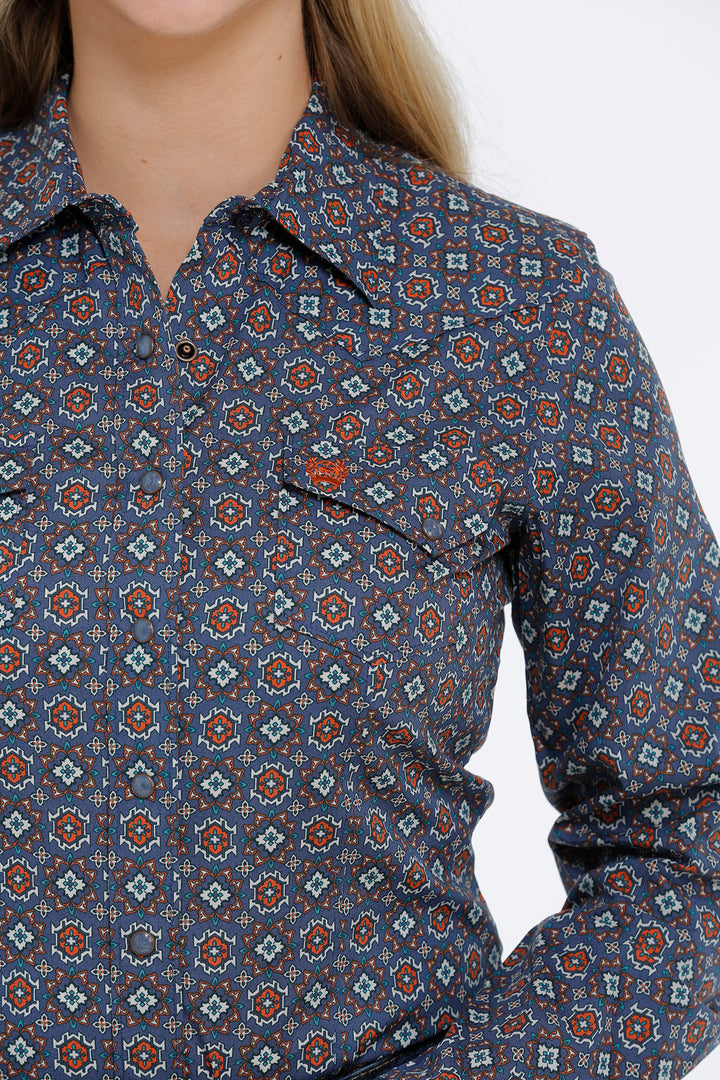 close-up pocket detail Cinch | Ladies Blue Print LS Shirt