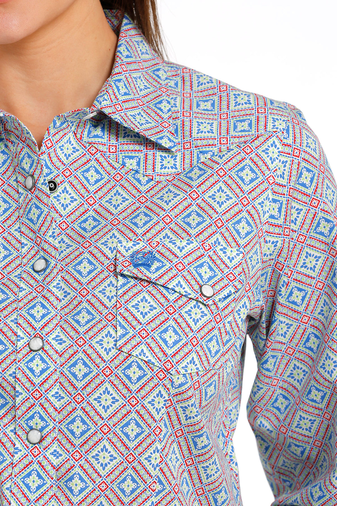 Close detail front pocket Cinch | Ladies Multi Print LS Western Shirt